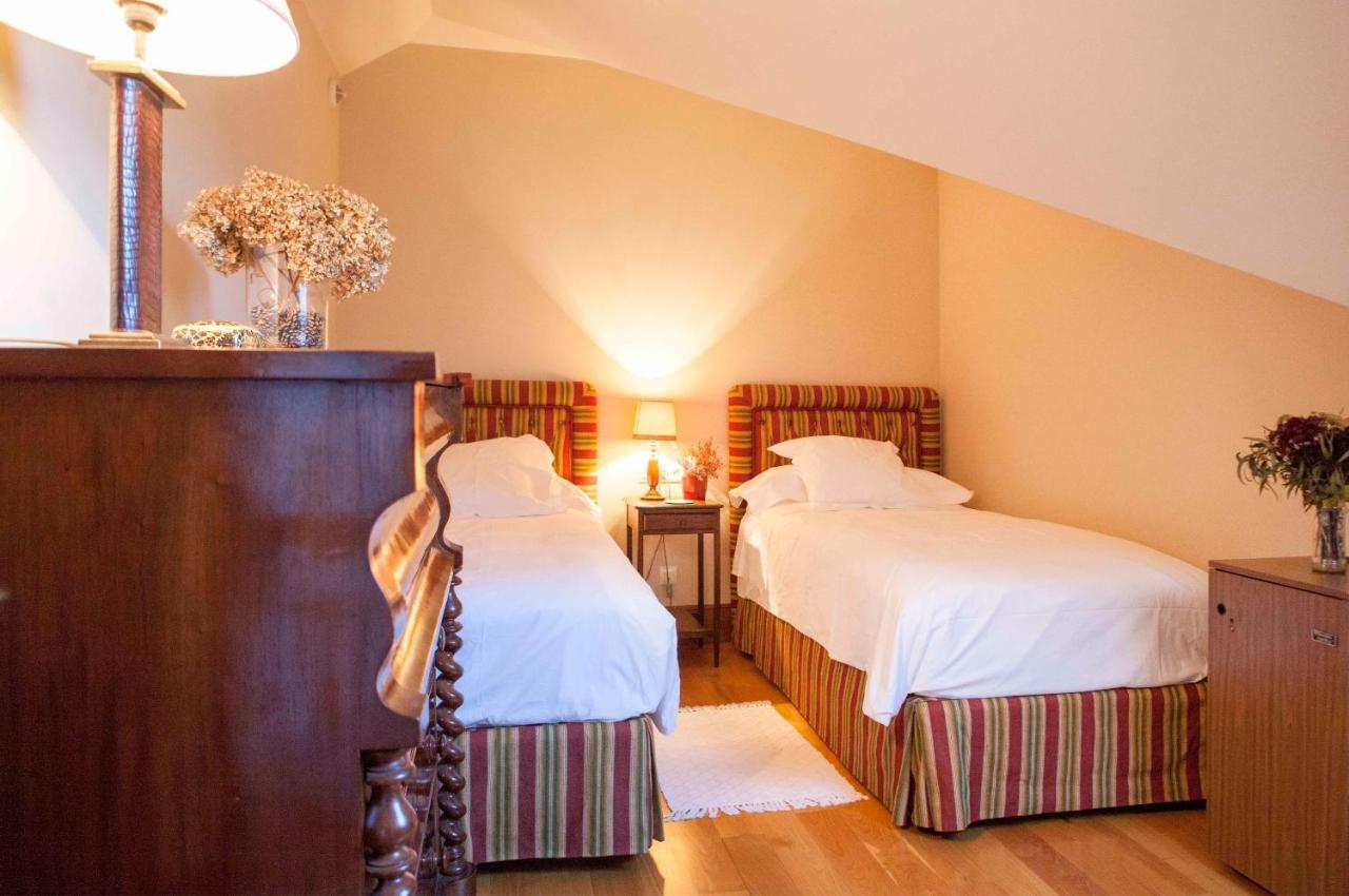 Pazo De Brandeso & Country Club Guest House Arzua Ngoại thất bức ảnh