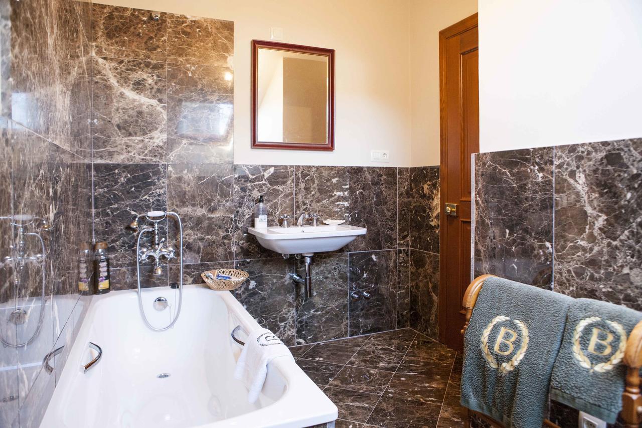 Pazo De Brandeso & Country Club Guest House Arzua Ngoại thất bức ảnh